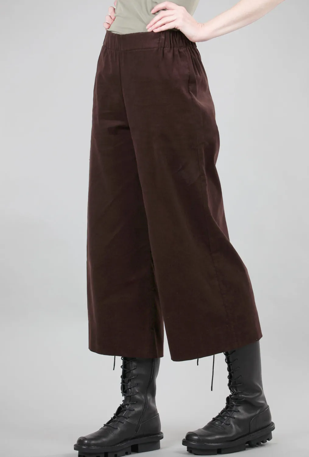 Shop Evie Lou Potti Cords, Marrone