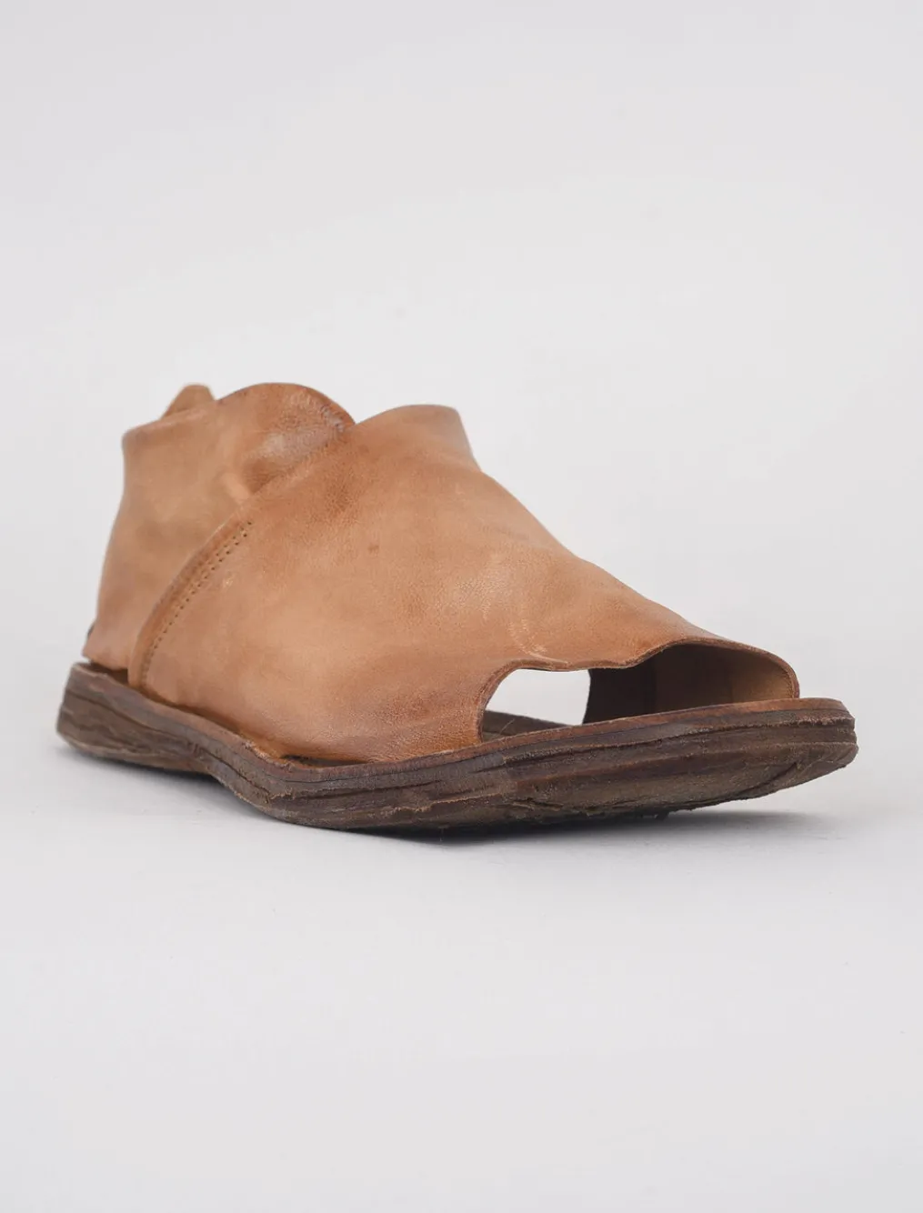 Discount Evie Lou Reiley Sandal, Camel