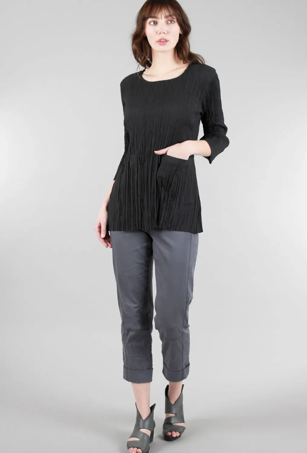 Flash Sale Evie Lou Artful Crinkle Blouse, Black