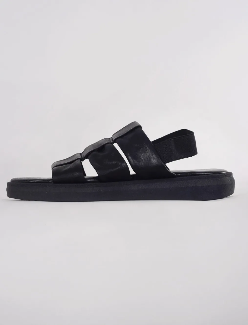 Best Evie Lou Brenna Fisherman Sandal, Black
