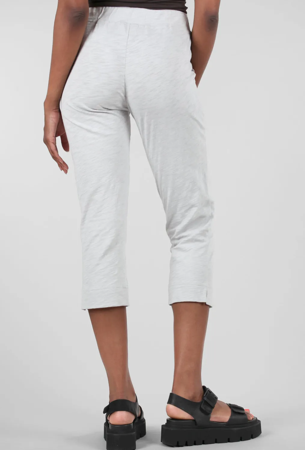 Hot Evie Lou Cotton Slub Pocket Capri, Dune