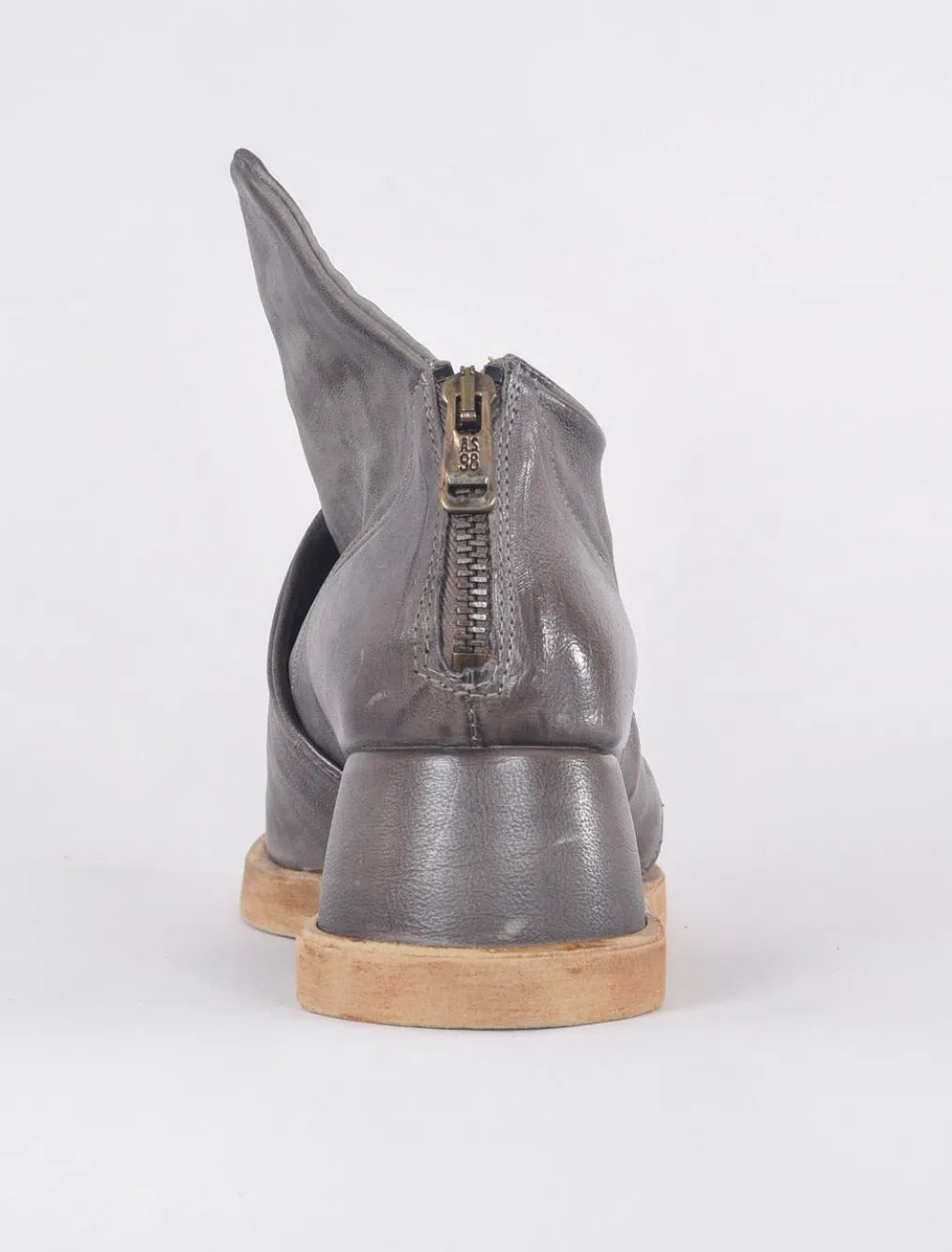Discount Evie Lou Craig Sandal, Cenere Gray