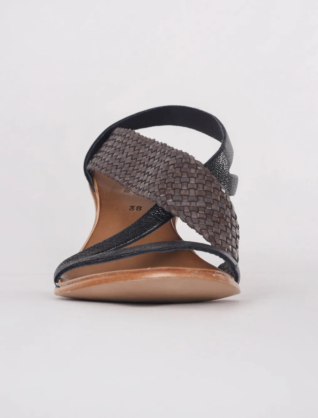 Flash Sale Evie Lou Crossing Heels, Black/Fresa