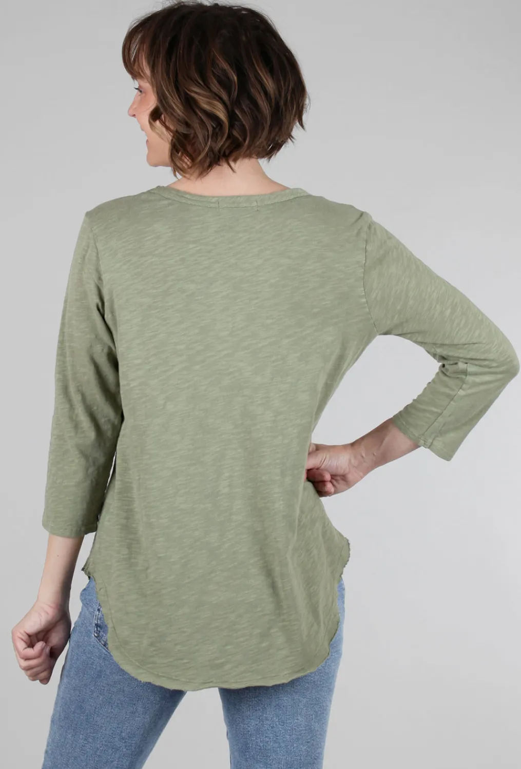 New Evie Lou 3/4 Curved Hem Vee Tee, Forest Fern
