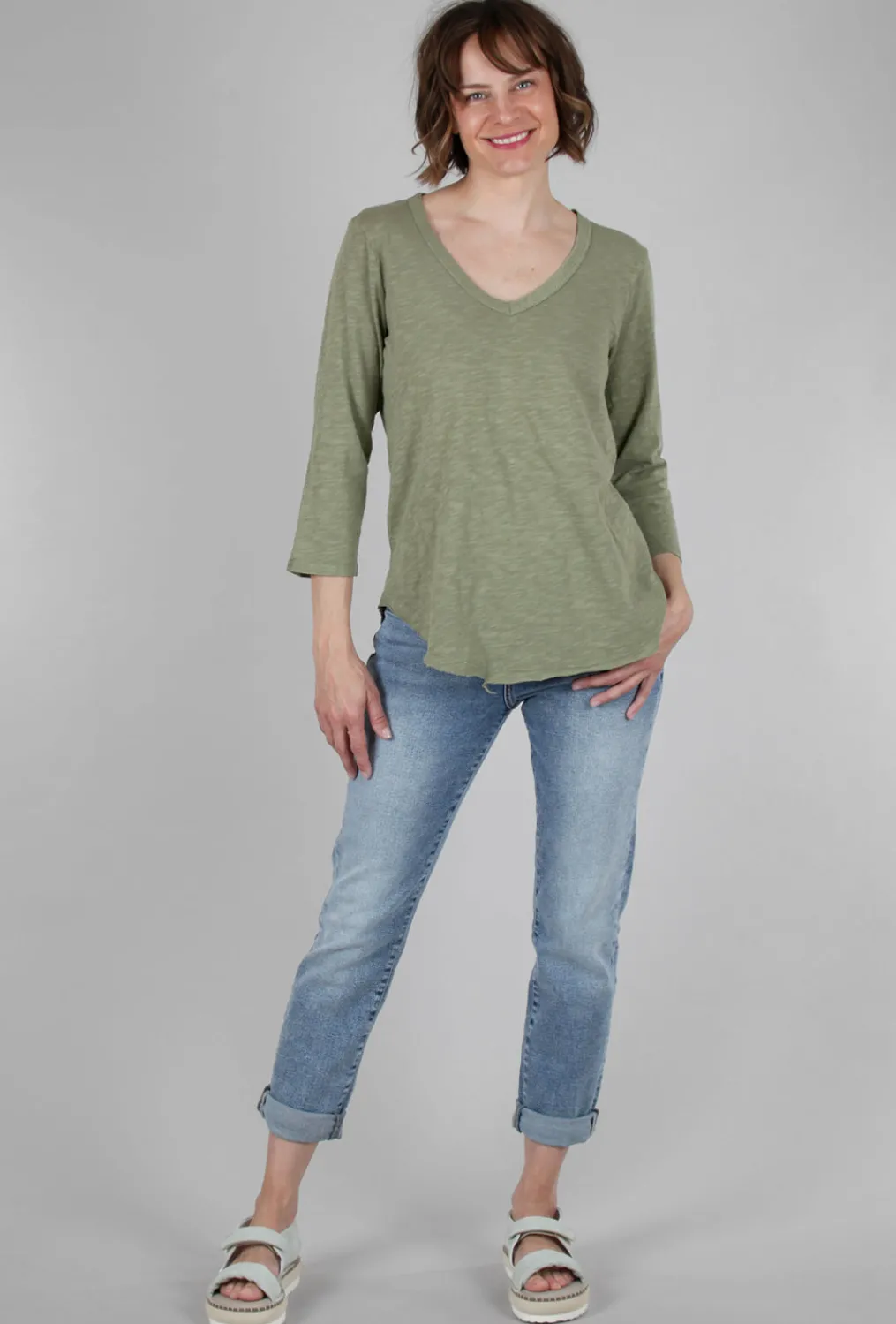 New Evie Lou 3/4 Curved Hem Vee Tee, Forest Fern