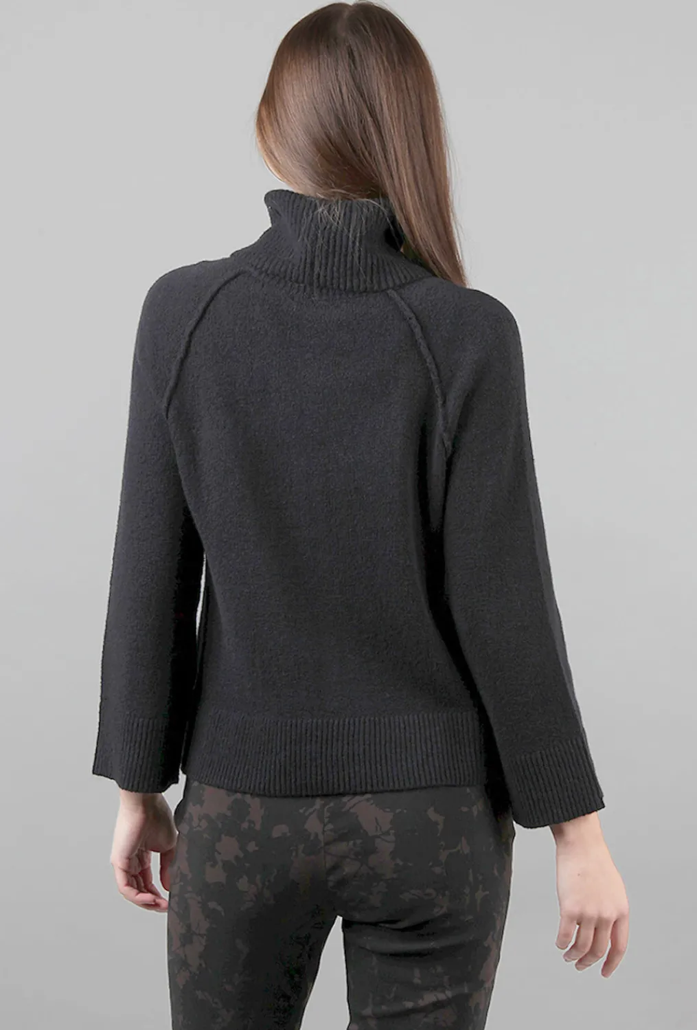 Best Evie Lou Easy Cropped Tneck Sweater, Black