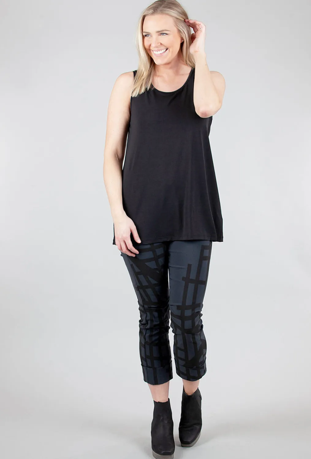 Cheap Evie Lou Foundation Long Tank, Black