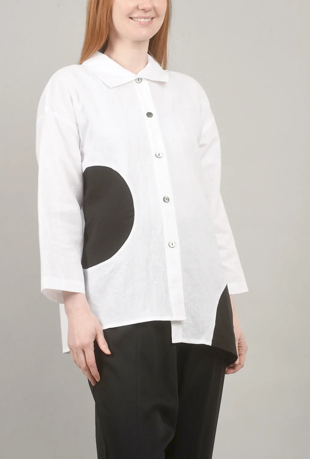 Sale Evie Lou Graphic Dot Linen Shirt, White/Black