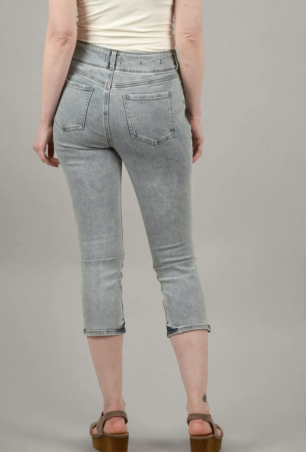 Online Evie Lou Hr Ami Skinny Capri, Skylark Blue