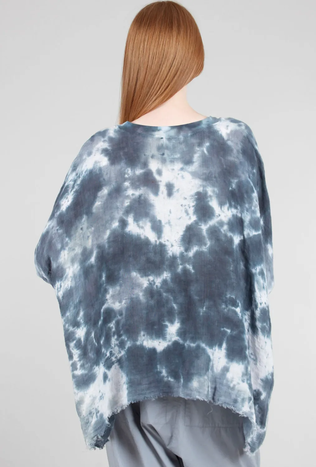 Hot Evie Lou Linen Smoosh Dye Vee Top, Gray