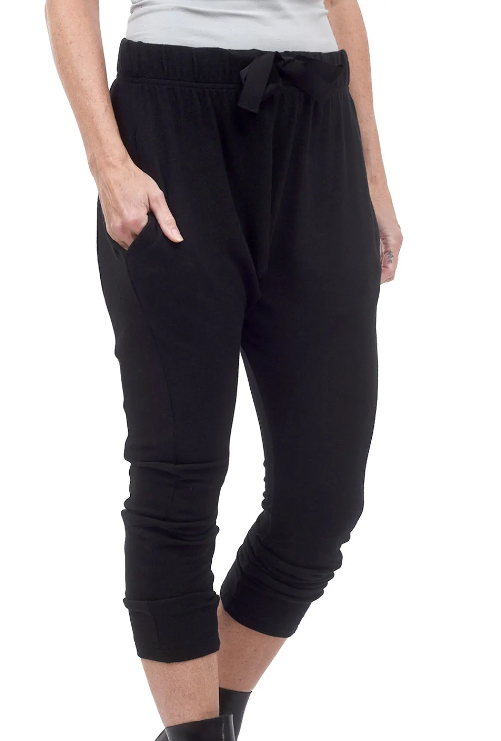 Clearance Evie Lou Peached Jersey Slouch Pant, Black