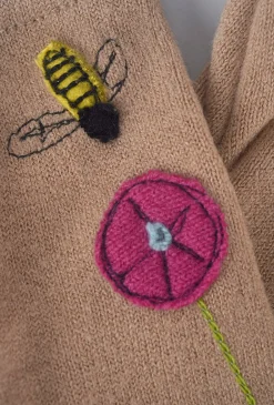 Best Sale Evie Lou Recycled Cashmere Handwarmers, Beige/Bee