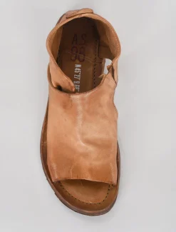 Discount Evie Lou Reiley Sandal, Camel
