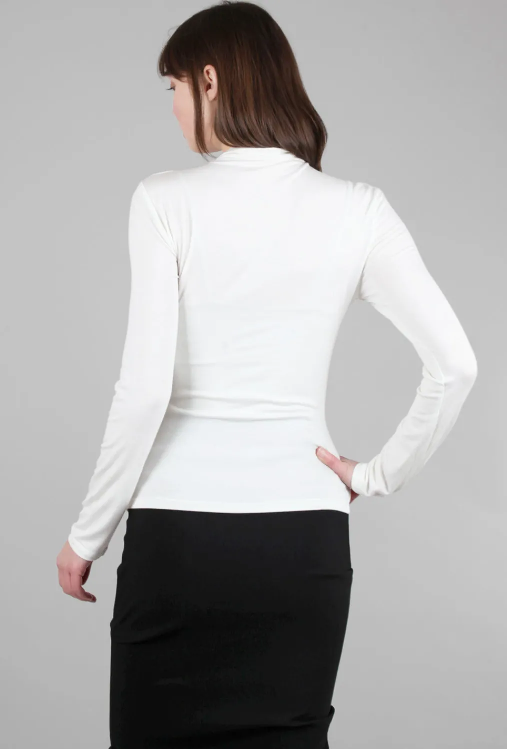 Discount Evie Lou Ruched Mock Slim Top, Off White