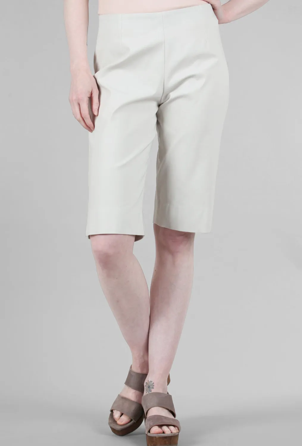 Best Sale Evie Lou Sara Shorts, Off White