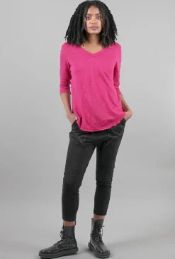 Fashion Evie Lou 3/4-Sleeve Shirttail V Tee, Berry