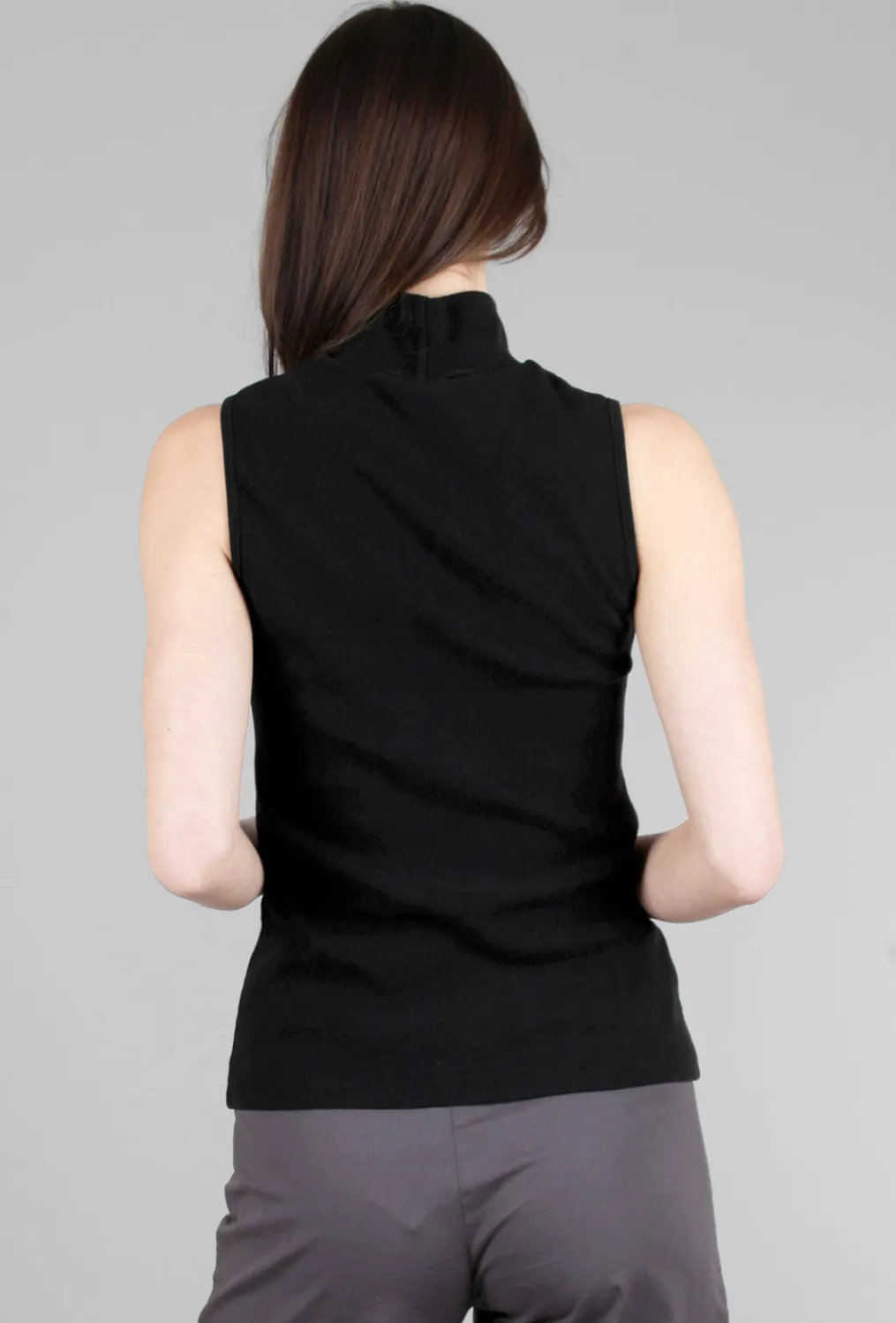 Flash Sale Evie Lou Sleeveless Mockneck, Black