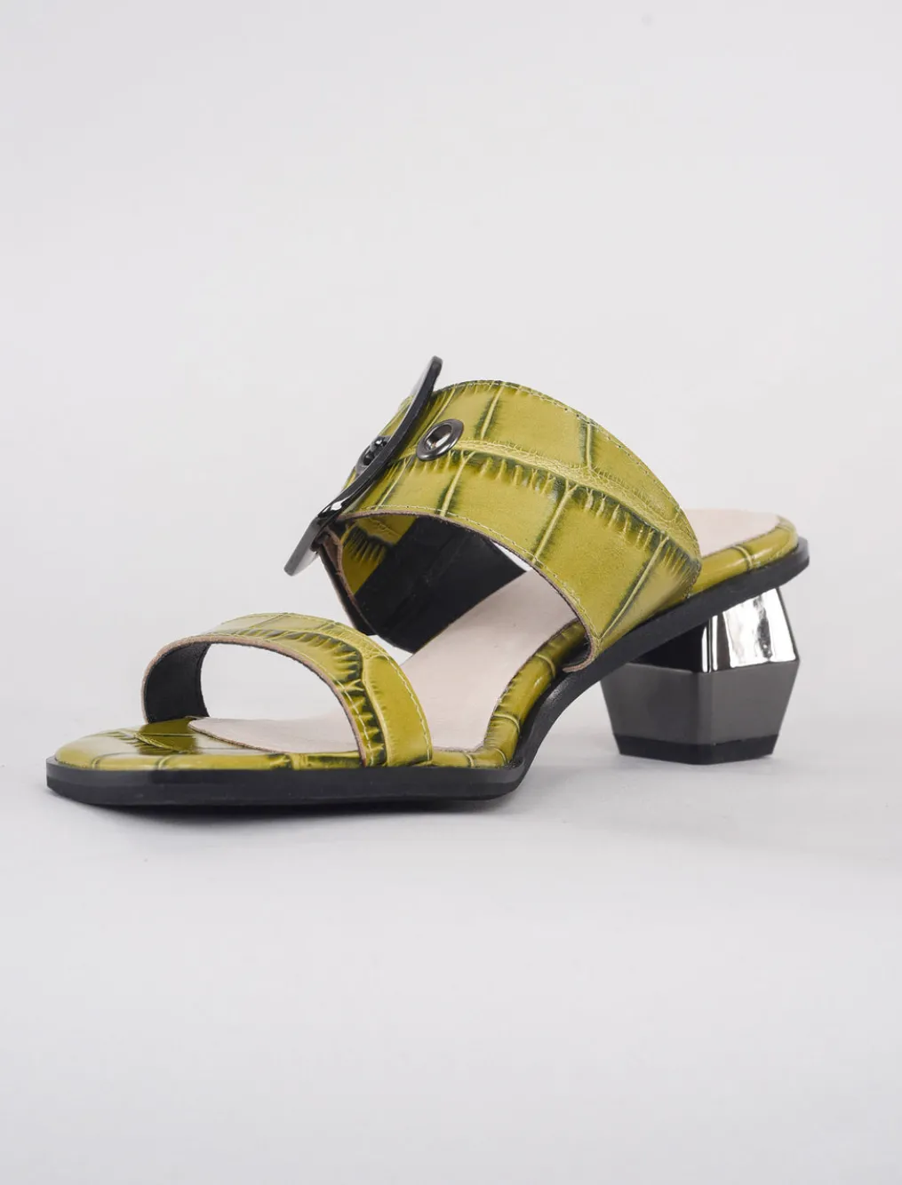 Best Evie Lou Square Croc Sandal, Green