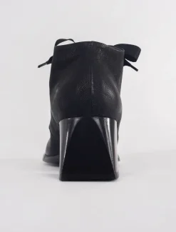 New Evie Lou Square Signora Shoe, Black