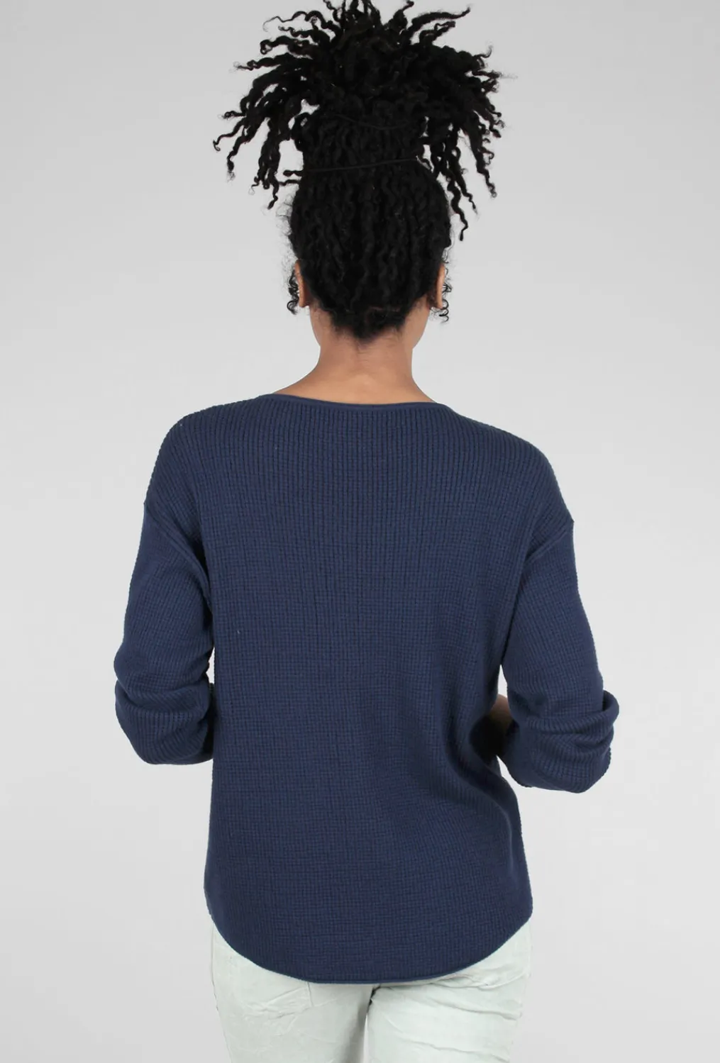 Store Evie Lou Thermal Shirttail Easy Boatneck, Navy