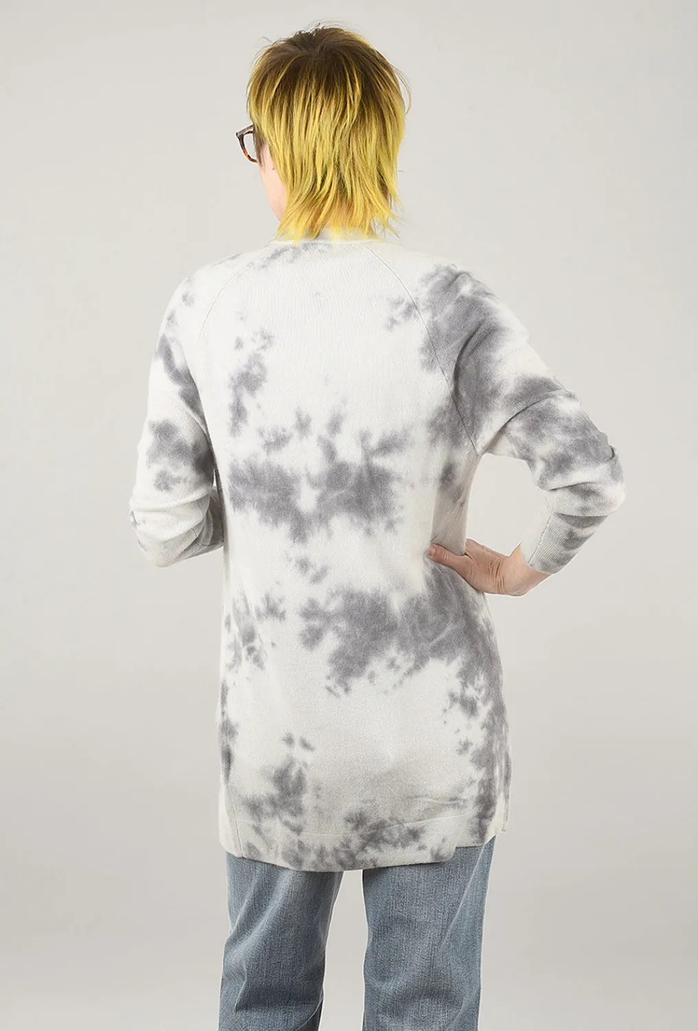 Hot Evie Lou Tie-Dye Raglan Cashmere Cardie, Platinum
