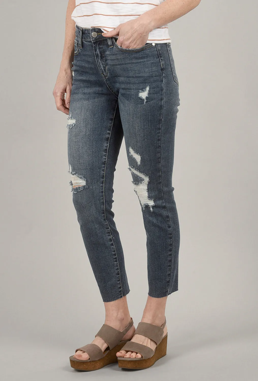 Flash Sale Evie Lou Trim Raw-Hem Denim, Blue