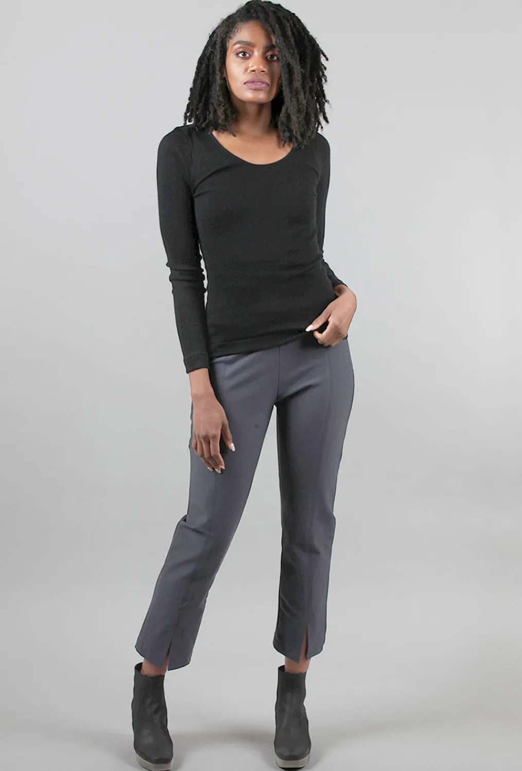 New Evie Lou Tubular Cashmere U-Neck Top, Black