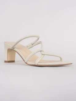 Fashion Evie Lou Willow Sandal, Cream