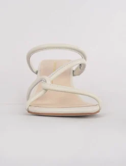 Fashion Evie Lou Willow Sandal, Cream