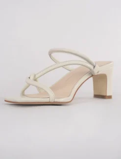 Fashion Evie Lou Willow Sandal, Cream