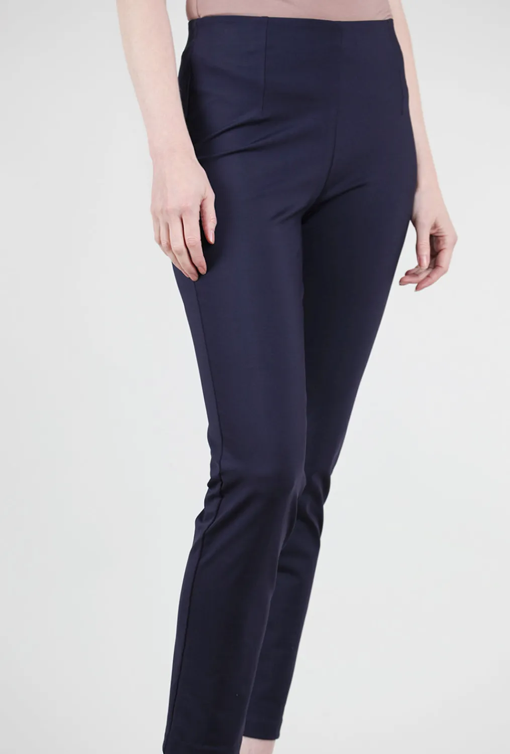 Fashion Evie Lou Zani Ponte Tech Pant, Navy