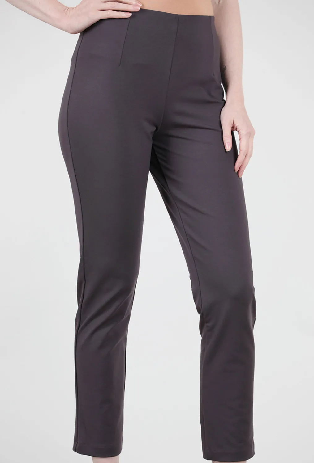 Discount Evie Lou Zani Ponte Tech Pant, Rabbit